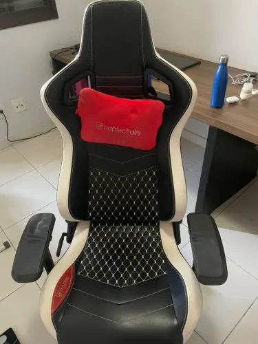 Cadeira Gamer Noblechairs EPIC Leather, Black White Red - NBL-RL-EPC-001