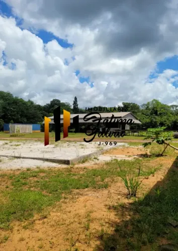 Vendo Amplo Terreno em Barcarena.