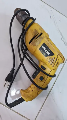 Furadeira vonder 220v