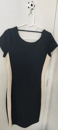 Vestido preto clássico 