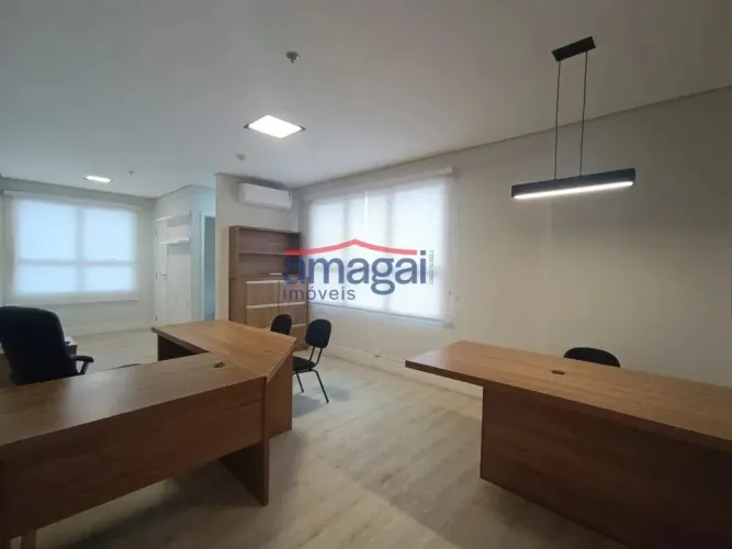 Sala mobiliada no Boulevard Jacareí -Ibis