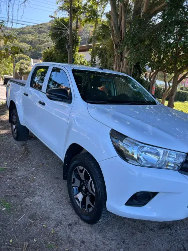 Toyota Hilux CD 4X4 2.8 Diesel Mec. 2020
