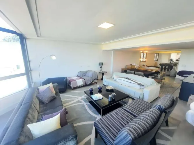 Cobertura à Venda 454 m², 5 Dormitórios(3 Suítes), Centro Florianópolis/SC