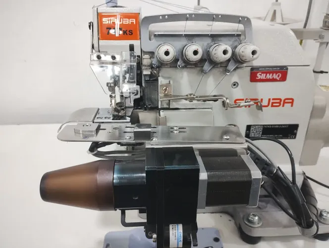 Máquina de costura overloque cilíndrica