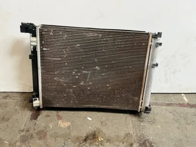 CONJUNTO DE RADIADOR - FIAT / NISSAN/ TOYOTA/ JEEP
