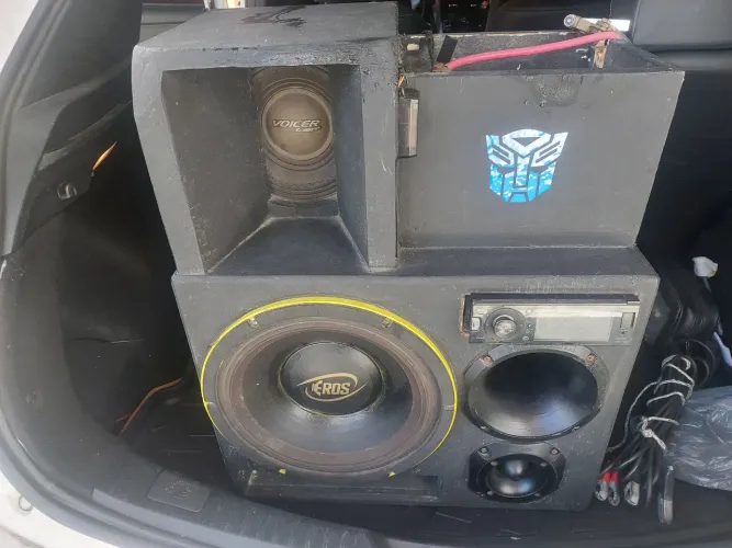 Som automotivo no precinho