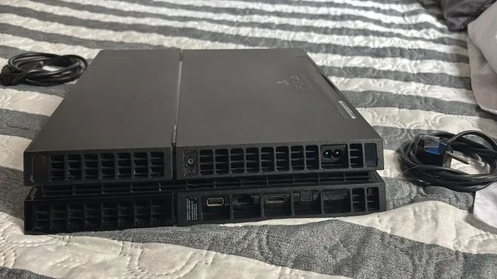 PS4 flat 1tb, OPORTUNIDADE PRA VENDER RÁPIDO!
