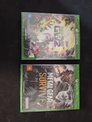 Lote 2 jogos de XBox Pne Lacrado - Platão VS Zombies - Metal Gear Survive