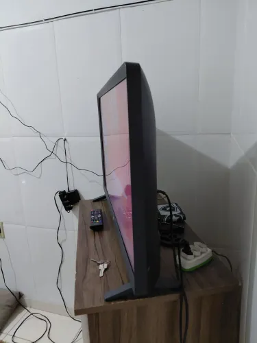 TV SMART 32 POLEGADAS (650)