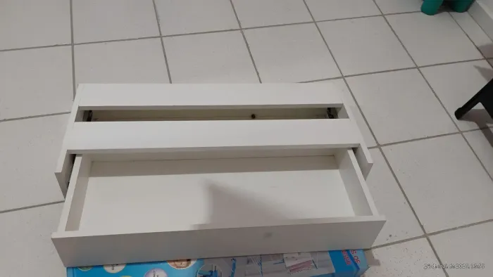 Vendo penteadeira MDF semi nova pouco dia d uso