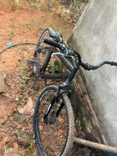 Bicicleta Aro 29 em ótimas condições 