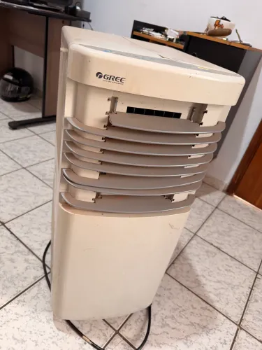 Ar Condicionado Portátil Gree 8500 BTUs 127V (110) - Usado, Gelando