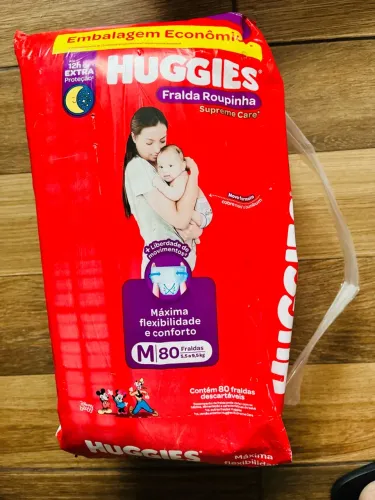 Lote de Fraldas M (Huggies Roupinha + Pampers) - 170 Fraldas no Total