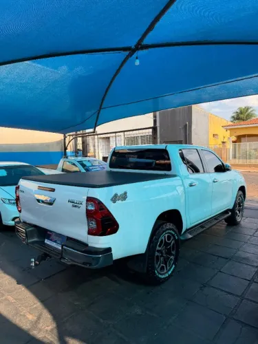 Toyota Hilux CD SRV 4X4 2.8 TDI Diesel Aut. 2022