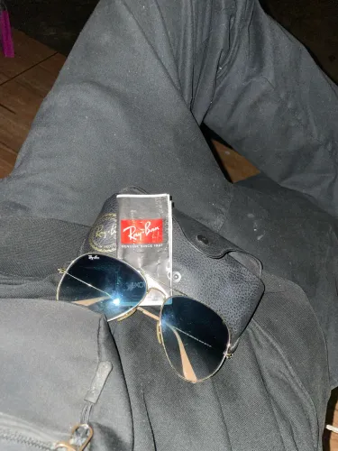Óculos ray-ban aviador dourado com caixa