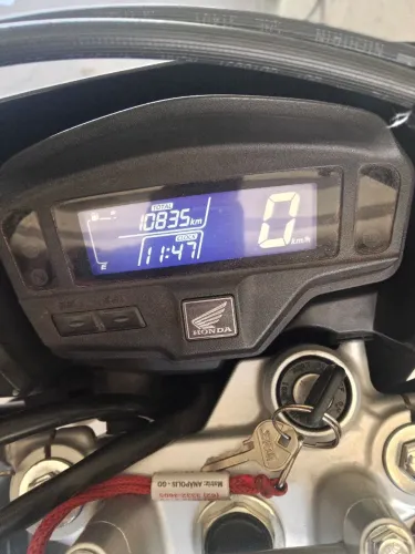 Vende-se honda Bross usada porém semi-nova
