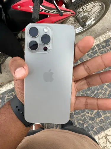 iPhone 15 pro Max novíssimo