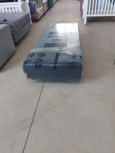 Base de cama box solteiro seminova ENTREGA dentro de Uberlândia MG
