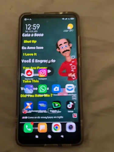 Vendo semi novo sem nenhum defeito mi9t ....passo. Cartão