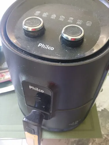 Air fryer 4,4 litros usado bom funcionamento
