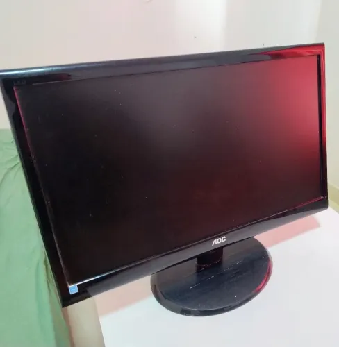 Monitor AOC LED de 21,5 polegadas