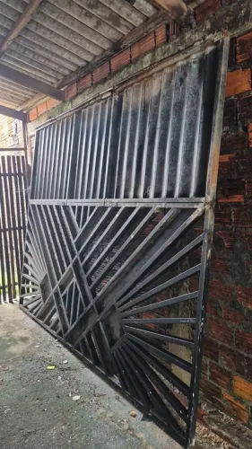 Portão *85