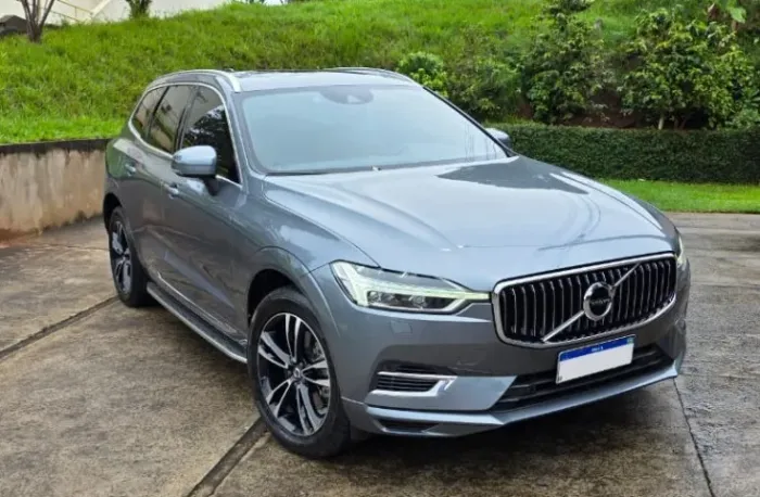Volvo XC-60 XC 60 T-8 Híbrido Momentum 2.0 5P 2021