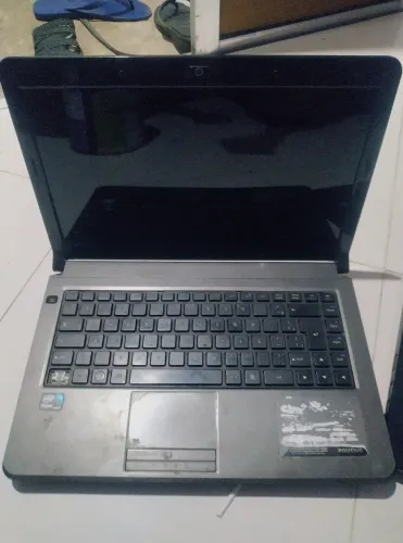 Notebook com defeito 4un