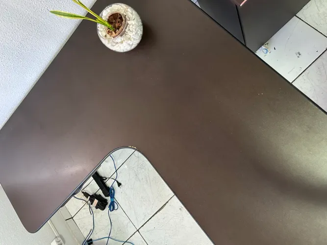 Mesa para escritório , formato em L 