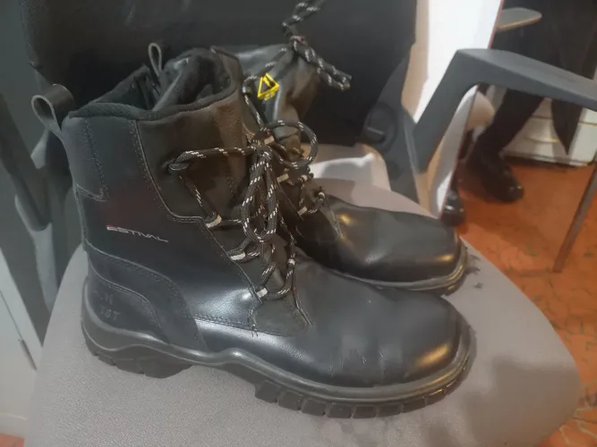 Bota estival de segurança, tamanho 44
