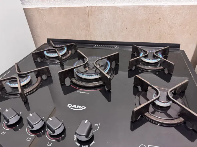 FOGÃO DE EMBUTIR DAKO 5 BOCAS TURBO GLASS PRETO - BIVOLT