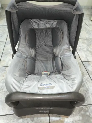 VENDO CADEIRINHA DE BEBÊ  PARA CARRO BURIGOTTO