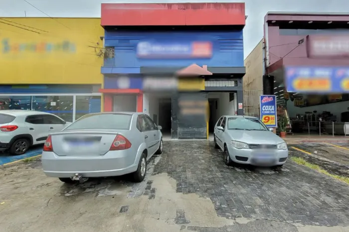 Loja na Avenida Yervant Kissajikian, 3170 - Terreo 300 m²