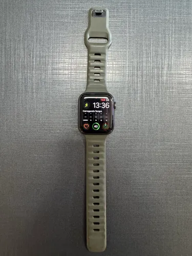 Apple Watch Series 6 44mm GPS + Cellular