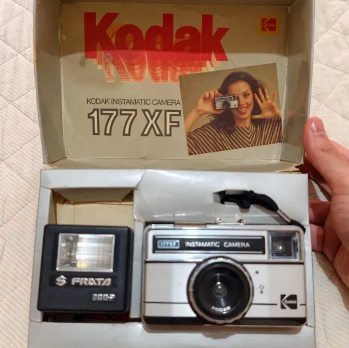 Câmera Fotográfica Vintage - Kodak 177 XF