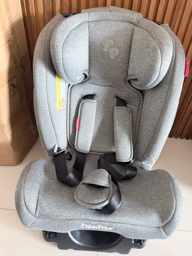 Vendo cadeira veicular para bebês/crianças