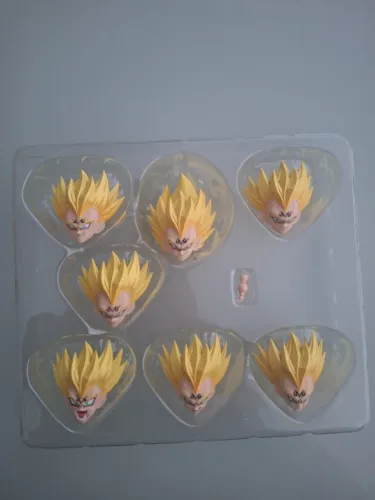 Head Majin Vegeta Tonsen ArtToys versão B (metalizada)