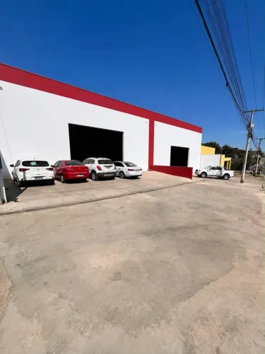 ALUGO GALPÃO COMERCIAL NA AV-ROD.EMANUEL PINHEIRO