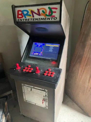 Máquina de fliperama