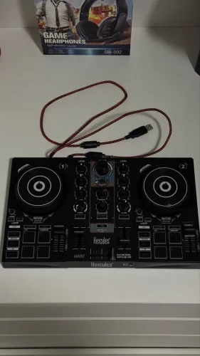 Controladora Hercules DJ Inpulse 200