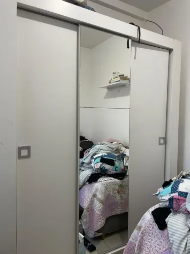 Guarda-roupa Branco 3 Portas de Correr (Com Espelho)