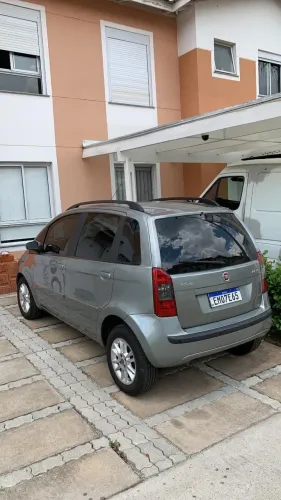 Fiat Idea ELX 1.4 MPI Fire Flex 8V 5P 2010