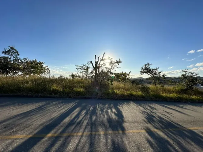 Lote de 1020m² no Condomínio Estância do Lago em Contagem !!!