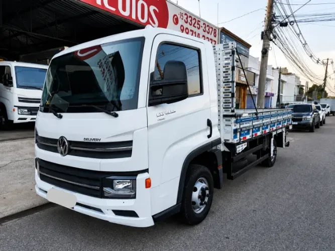 Vw Delivery Express (Carroceria madeira)