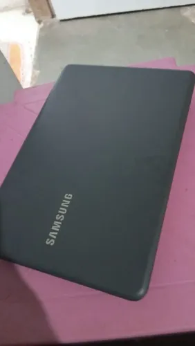 Notebook Samsung Essentials 4GB, 500GB, Tela 15.6", HD LED e Windows 10