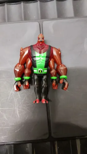 Quatro Braços Ben 10 Original Bandai Boneco Brinquedo Figura Usado Omniverse Fourarms