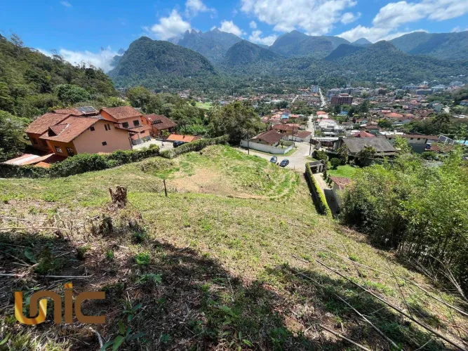 Terreno à venda, 3480 m² por R$ 1.300.000,00 - Comary - Teresópolis/RJ