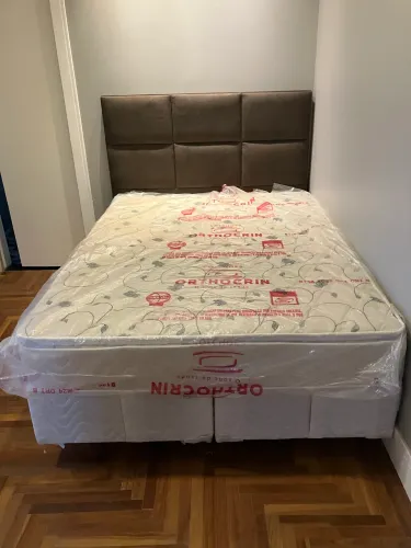 Cama Box com cabeceira almofada 