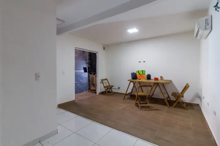 Galpão Para Venda e Locação Consolação, 221m²