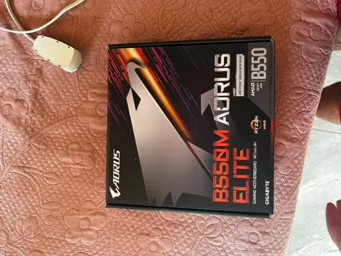 Placa-mãe Aorus Elite B550M AM4
